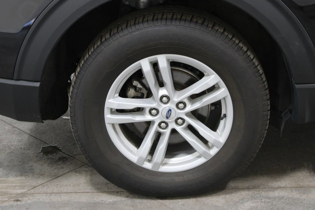 Used 2023 Ford Explorer XLT w/ Equipment Group 202A image 54