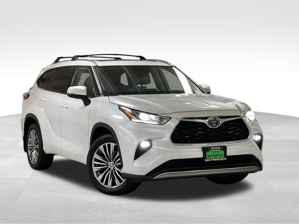 Used 2022 Toyota Highlander Platinum image 7