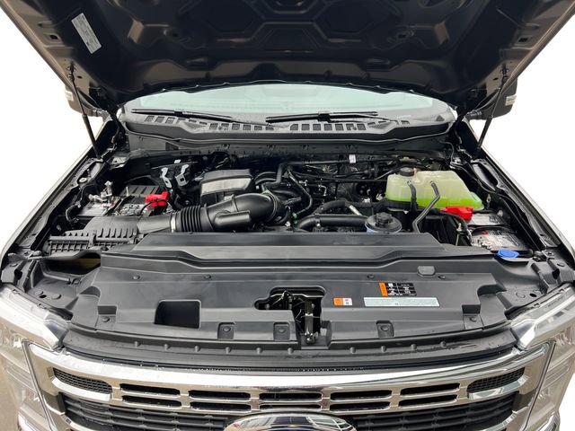 New 2026 Ford F250 XLT w/ FX4 Off-Road Package image 16