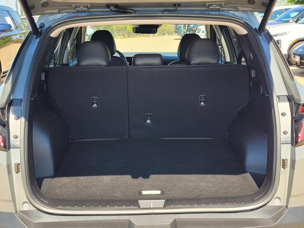 Certified 2025 Hyundai Tucson SEL FWD image 9
