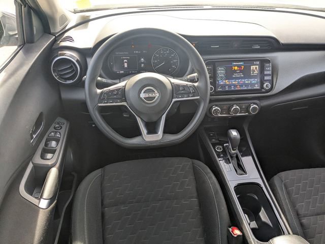 Used 2024 Nissan Kicks SV image 28