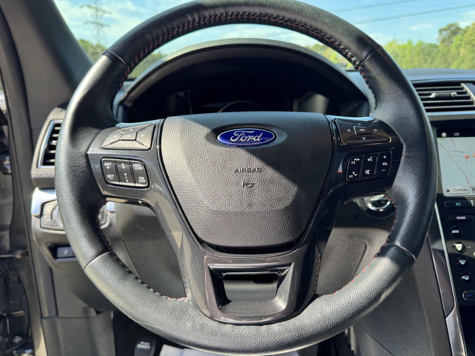 Used 2019 Ford Explorer Sport w/ Equipment Group 401A image 3