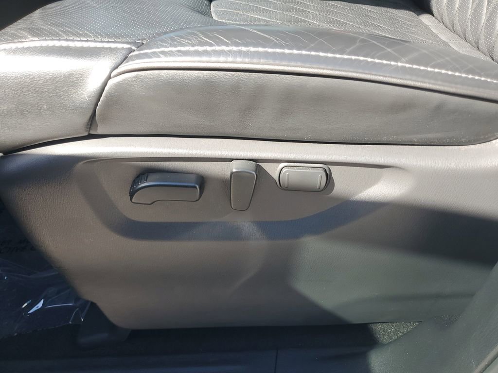 Used 2022 INFINITI QX80 Sensory w/ Cargo Package image 21