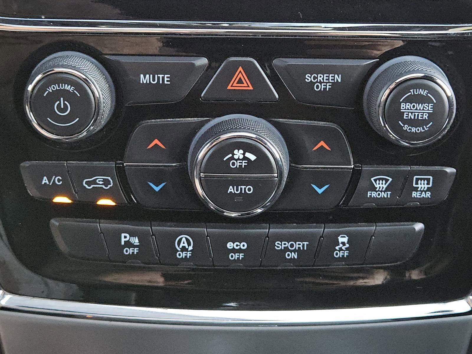 Used 2019 Jeep Grand Cherokee Altitude RWD image 13