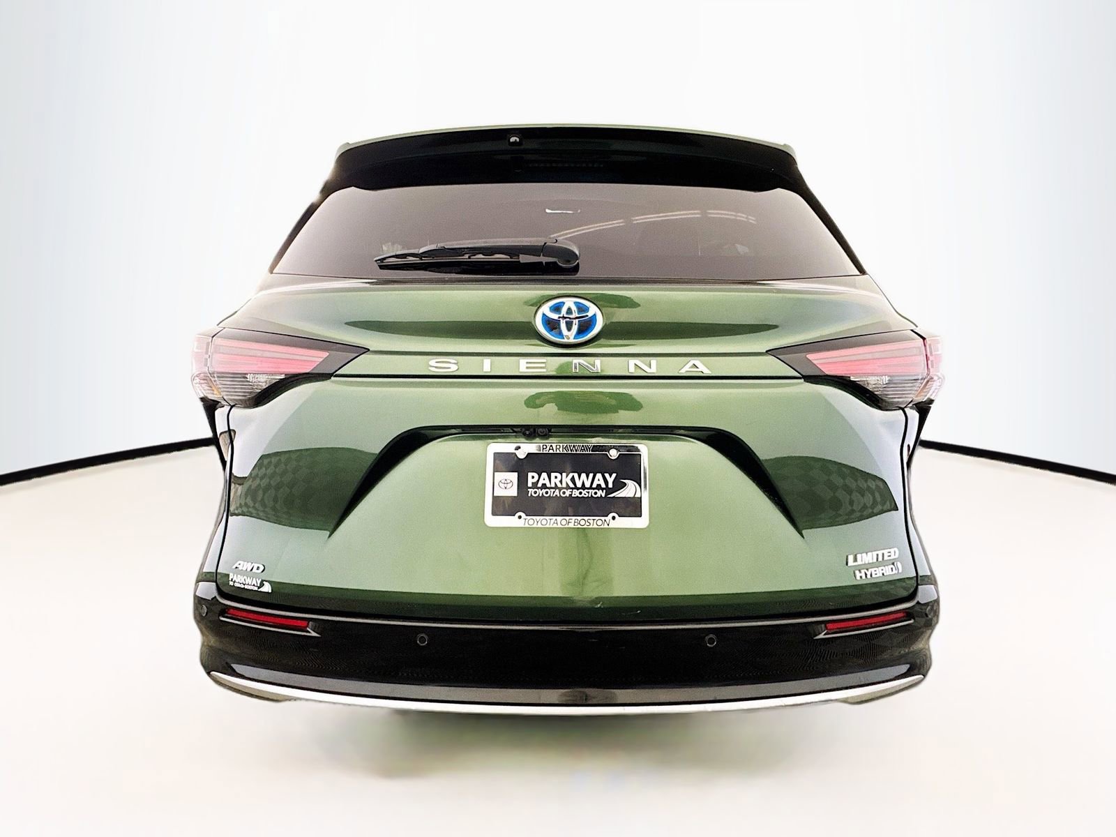 Used 2023 Toyota Sienna Limited AWD/4WD image 13