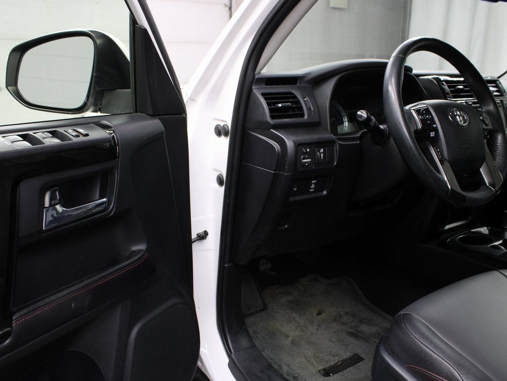 Used 2016 Toyota 4Runner TRD Pro image 42