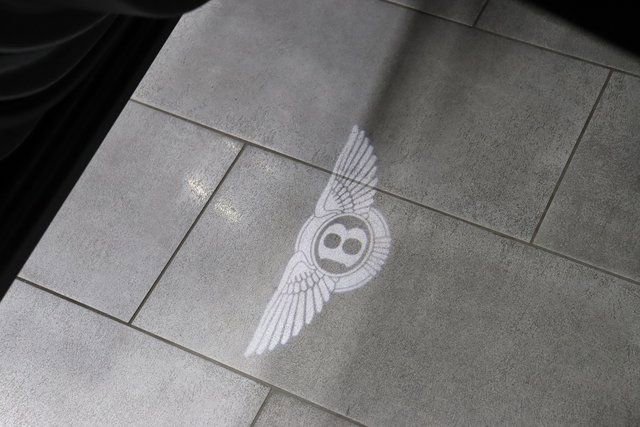 Used 2021 Bentley Bentayga Speed AWD/4WD image 36