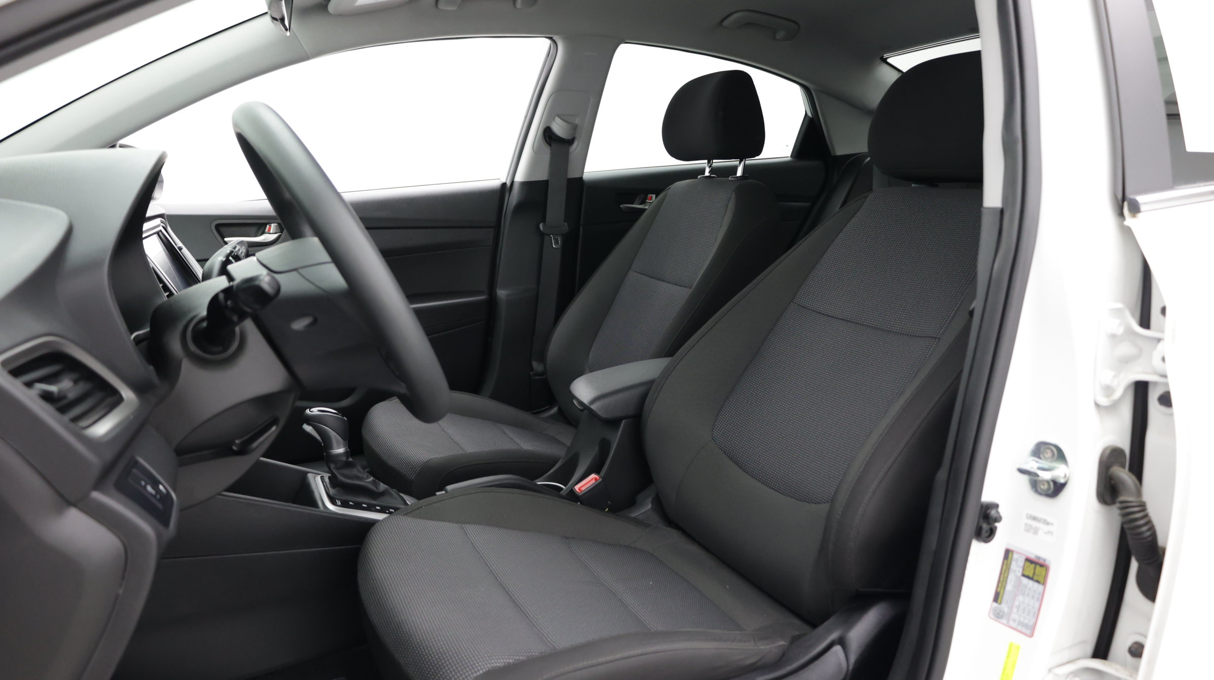 Used 2022 Hyundai Accent SEL FWD image 13