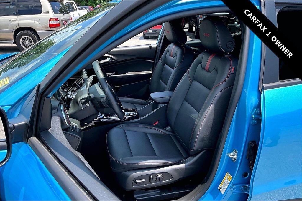 Used 2025 Chevrolet Trax RS FWD image 20