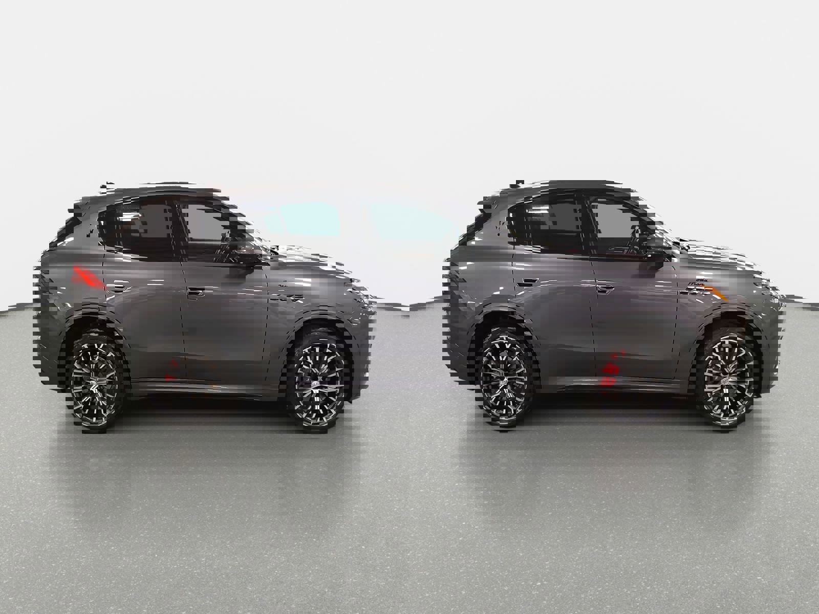 Used 2023 Maserati Grecale Modena image 4