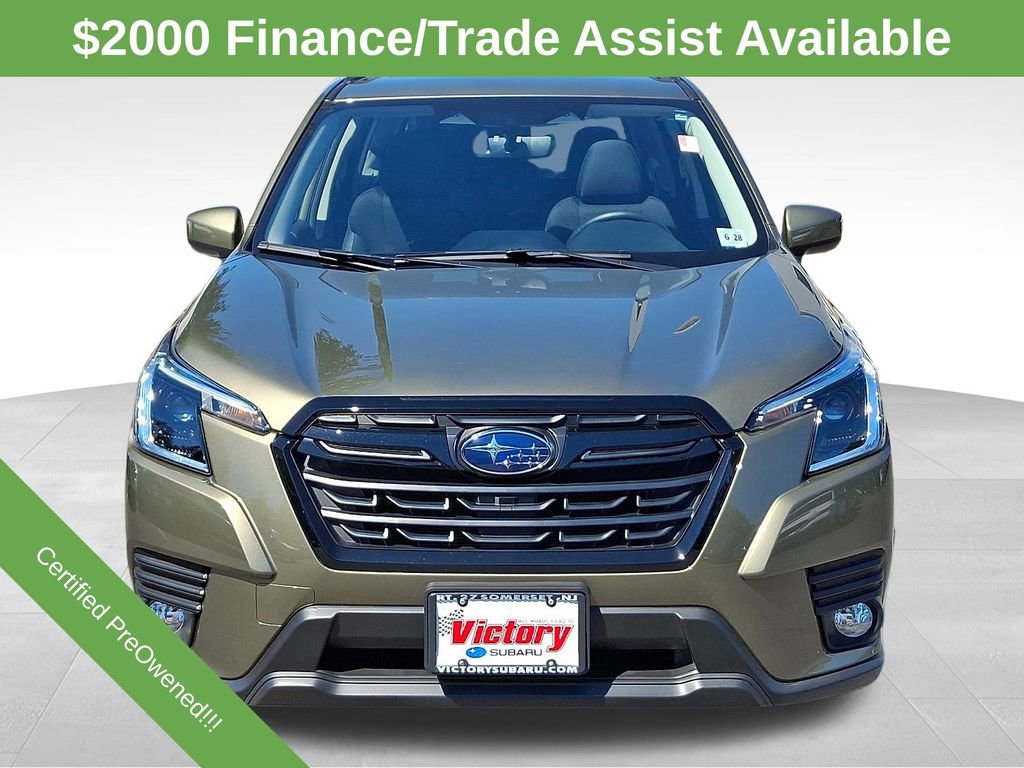 Used 2023 Subaru Forester Premium AWD/4WD image 2