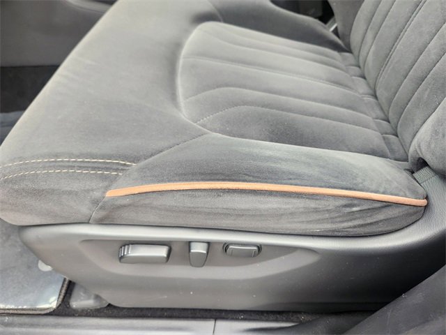 Used 2023 Nissan Armada S image 9