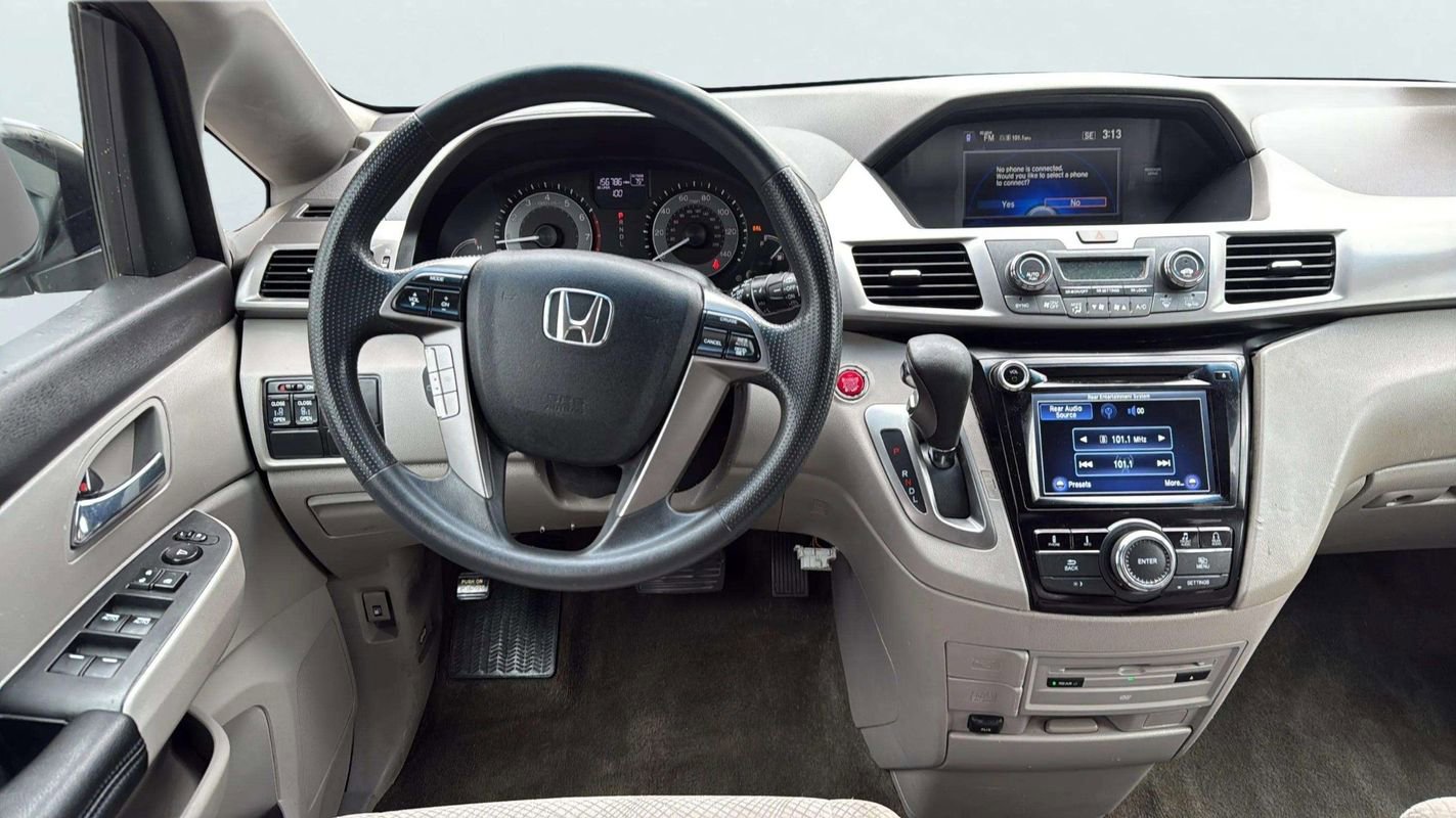 Used 2016 Honda Odyssey SE image 11