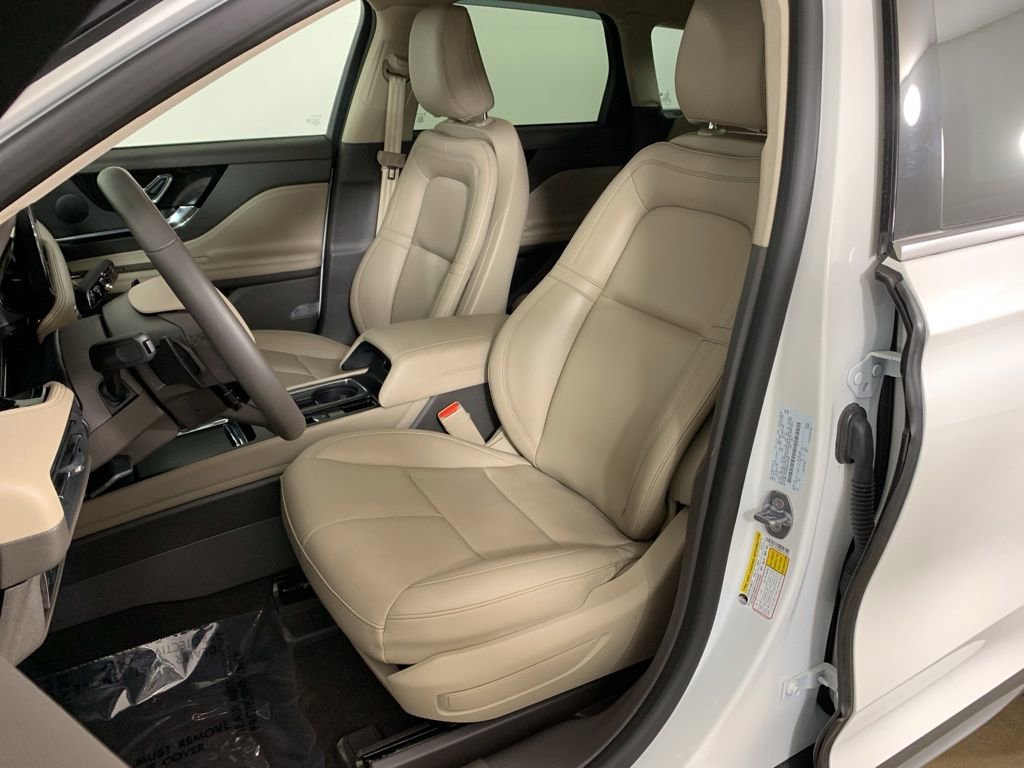 Used 2024 Lincoln Corsair FWD image 28
