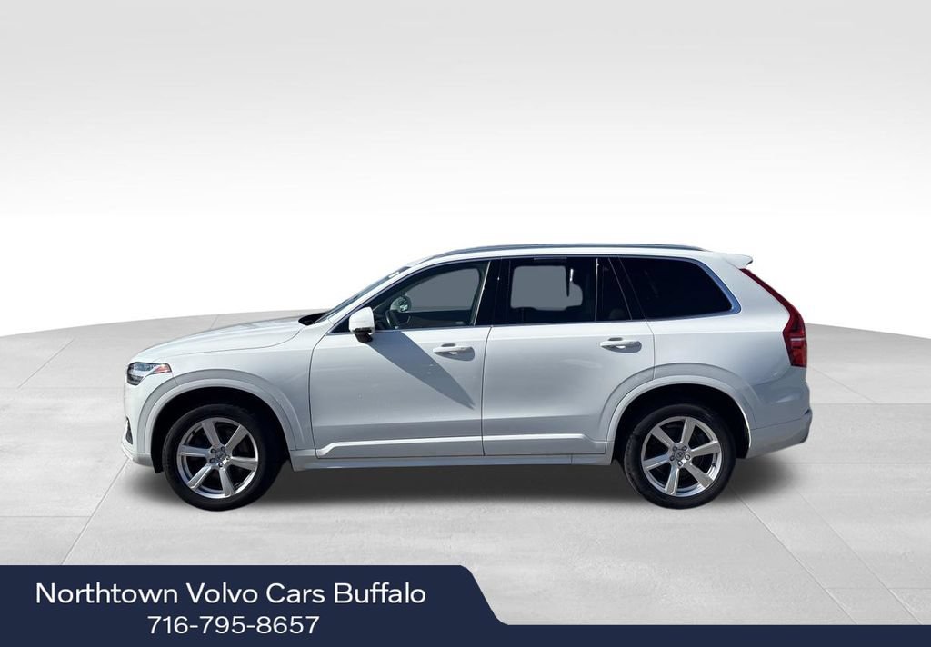 Used 2021 Volvo XC90 T6 Momentum AWD/4WD image 2