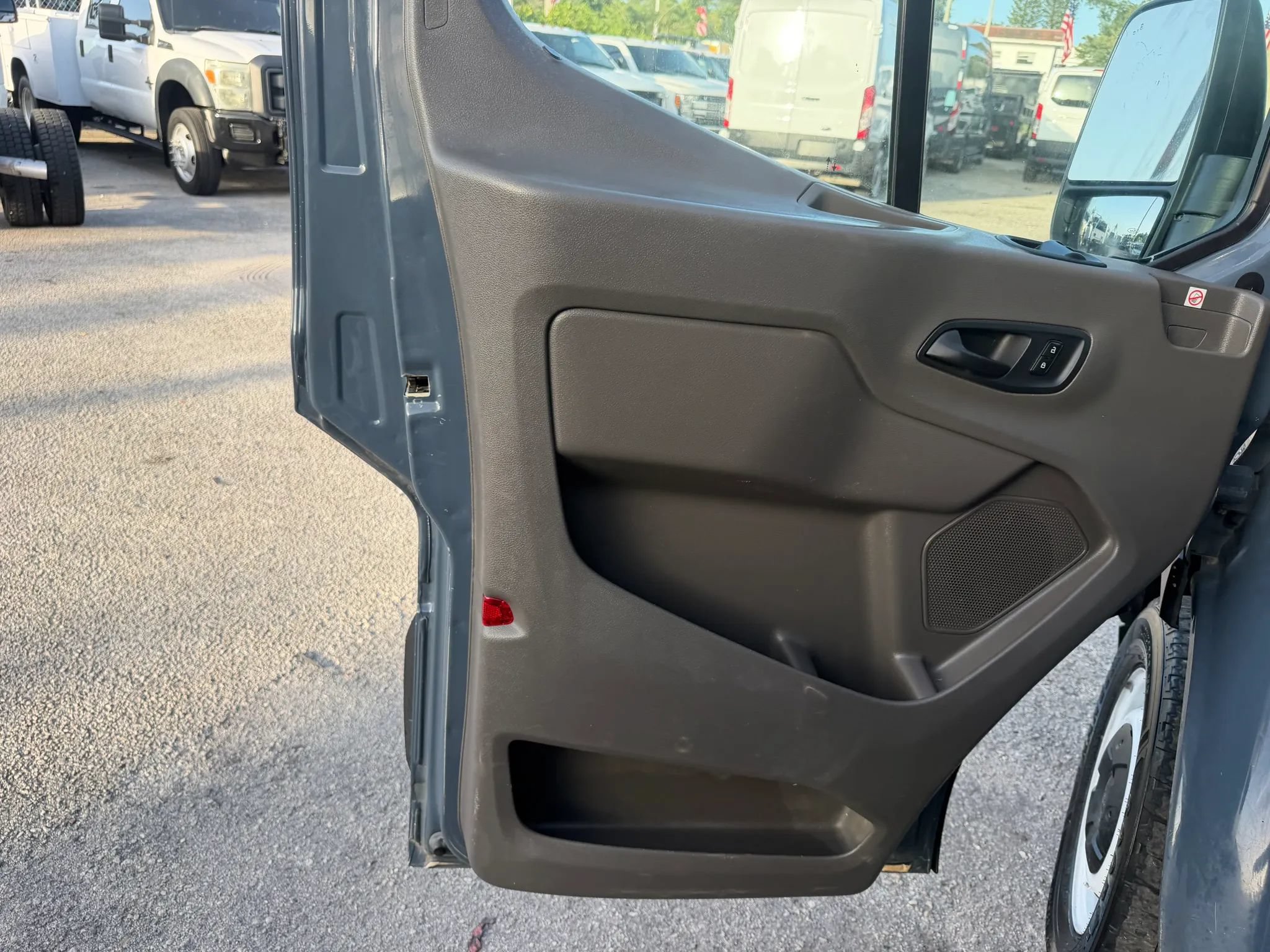 Used 2020 Ford Transit 250 148 High Roof Extended RWD image 11