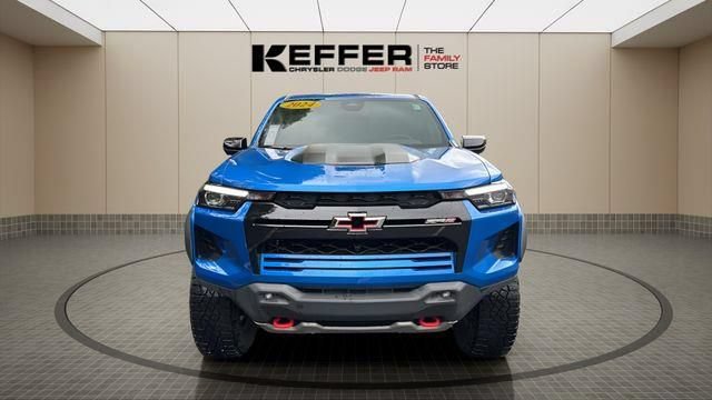 Used 2024 Chevrolet Colorado ZR2 w/ ZR2 Convenience Package III AWD/4WD image 10