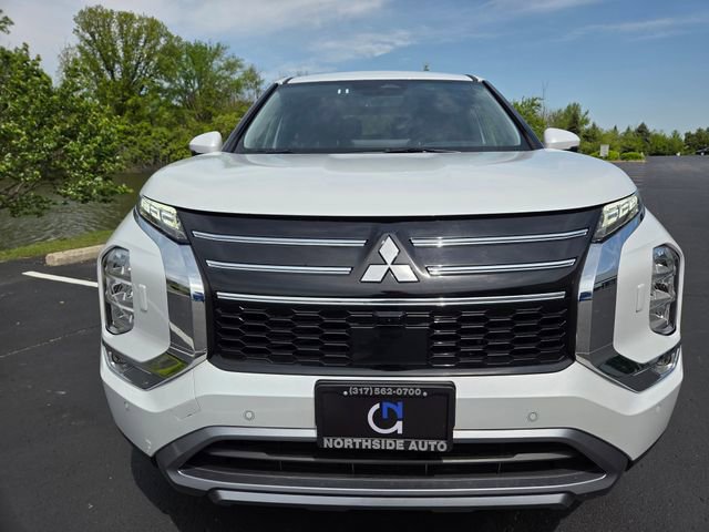 Used 2025 Mitsubishi Outlander SE AWD/4WD image 4