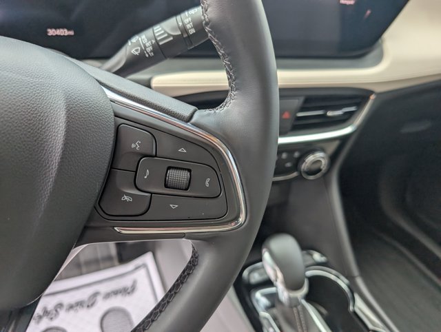 Used 2025 Buick Encore GX Sport Touring FWD image 17