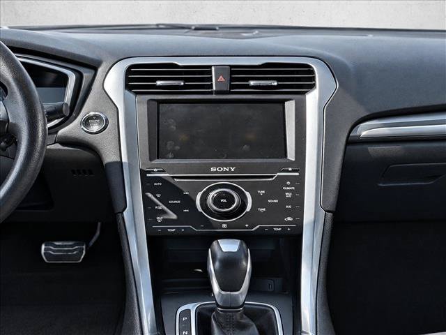 Used 2015 Ford Fusion Titanium FWD image 18