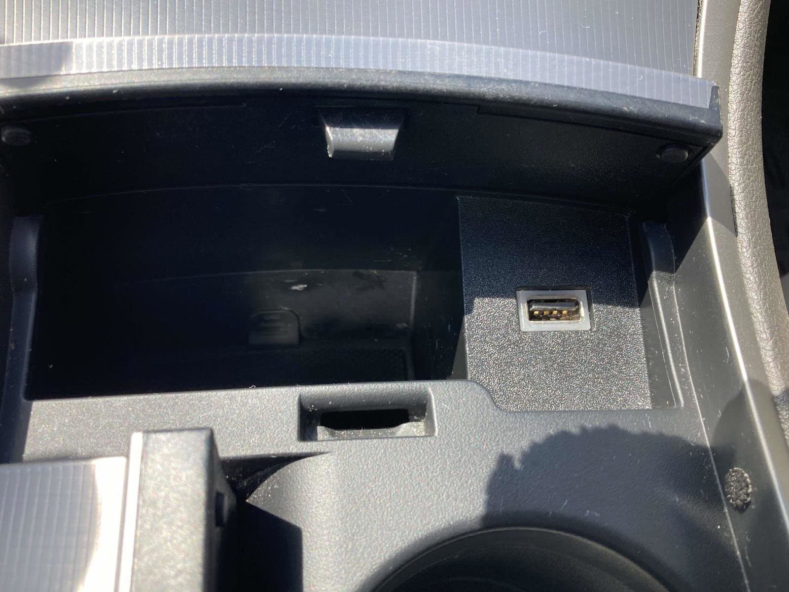 Used 2017 Lincoln MKZ Premiere FWD image 24