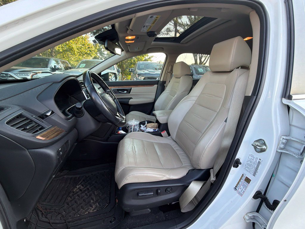 Used 2017 Honda CR-V Touring image 6
