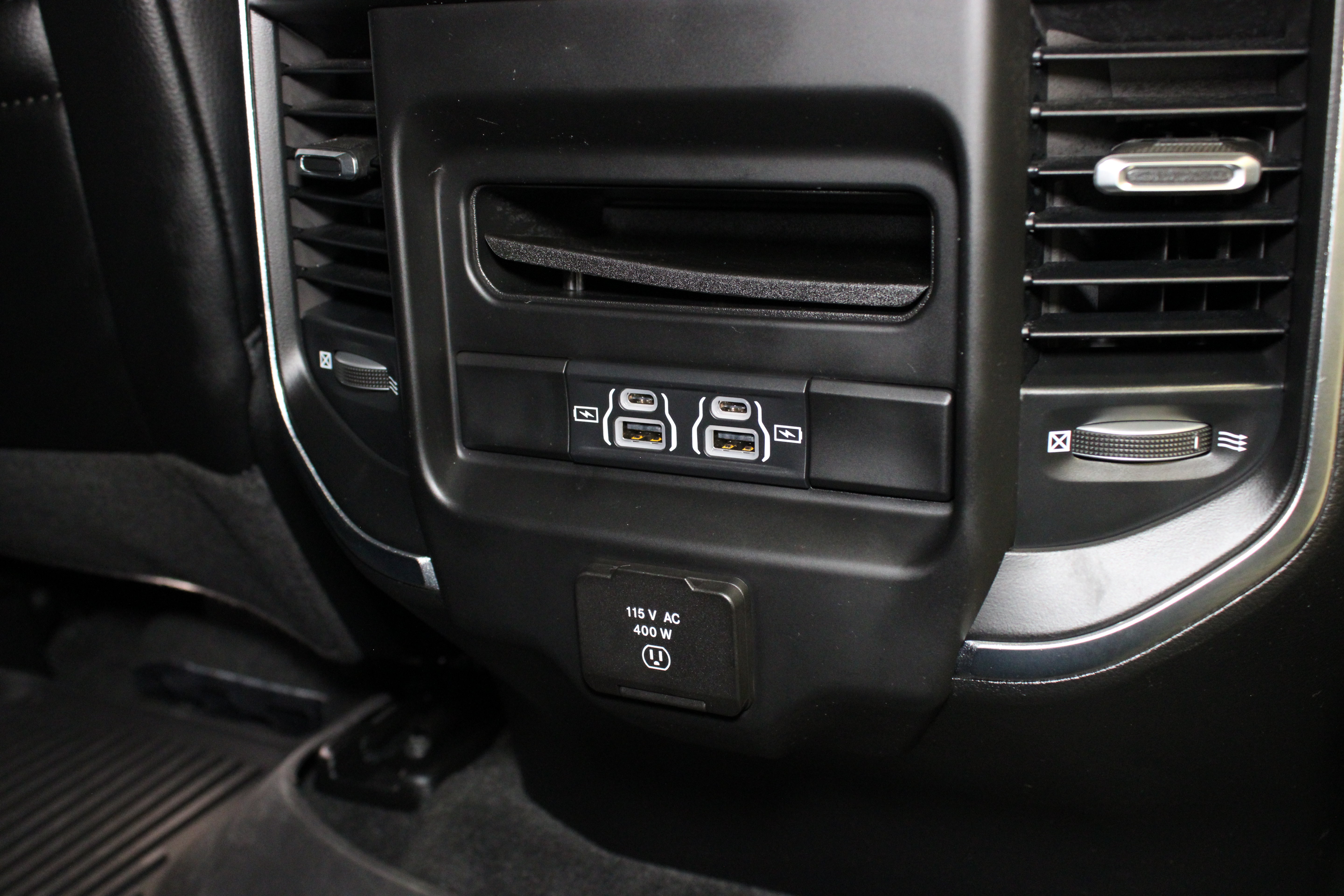 Used 2023 RAM 1500 Laramie RWD image 17