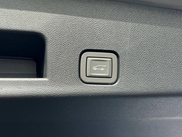 New 2026 GMC Acadia Elevation image 7