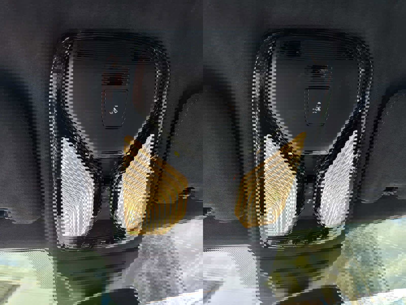 Used 2024 BMW X7 M60i w/ Executive Package image 29