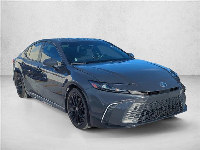 Certified 2025 Toyota Camry SE FWD image 3