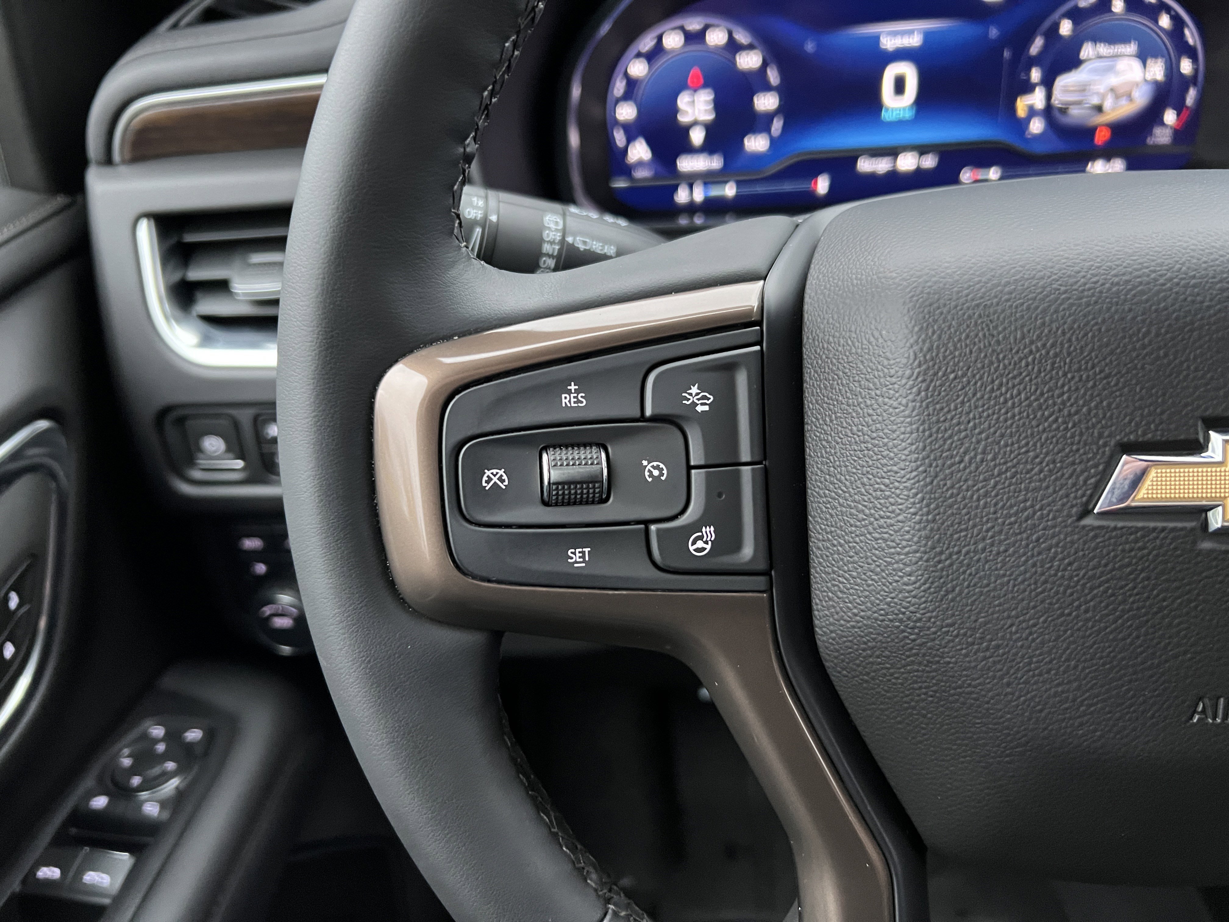 Used 2024 Chevrolet Tahoe High Country image 30