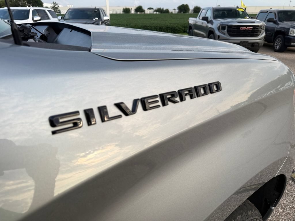 Used 2023 Chevrolet Silverado 1500 RST w/ Convenience Package II AWD/4WD image 36