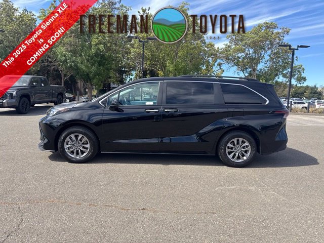 Used 2025 Toyota Sienna XLE