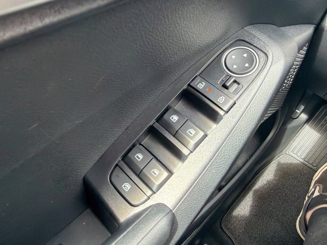 Used 2025 Kia Seltos LX AWD/4WD image 15