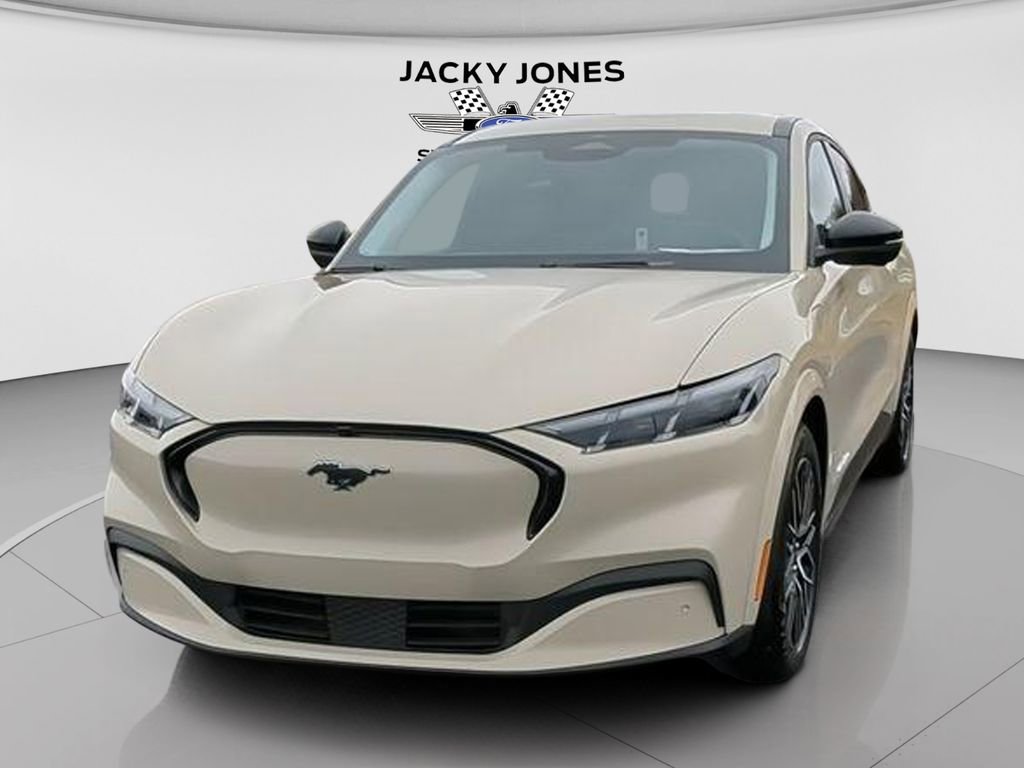 Used 2025 Ford Mustang Mach-E Premium image 3