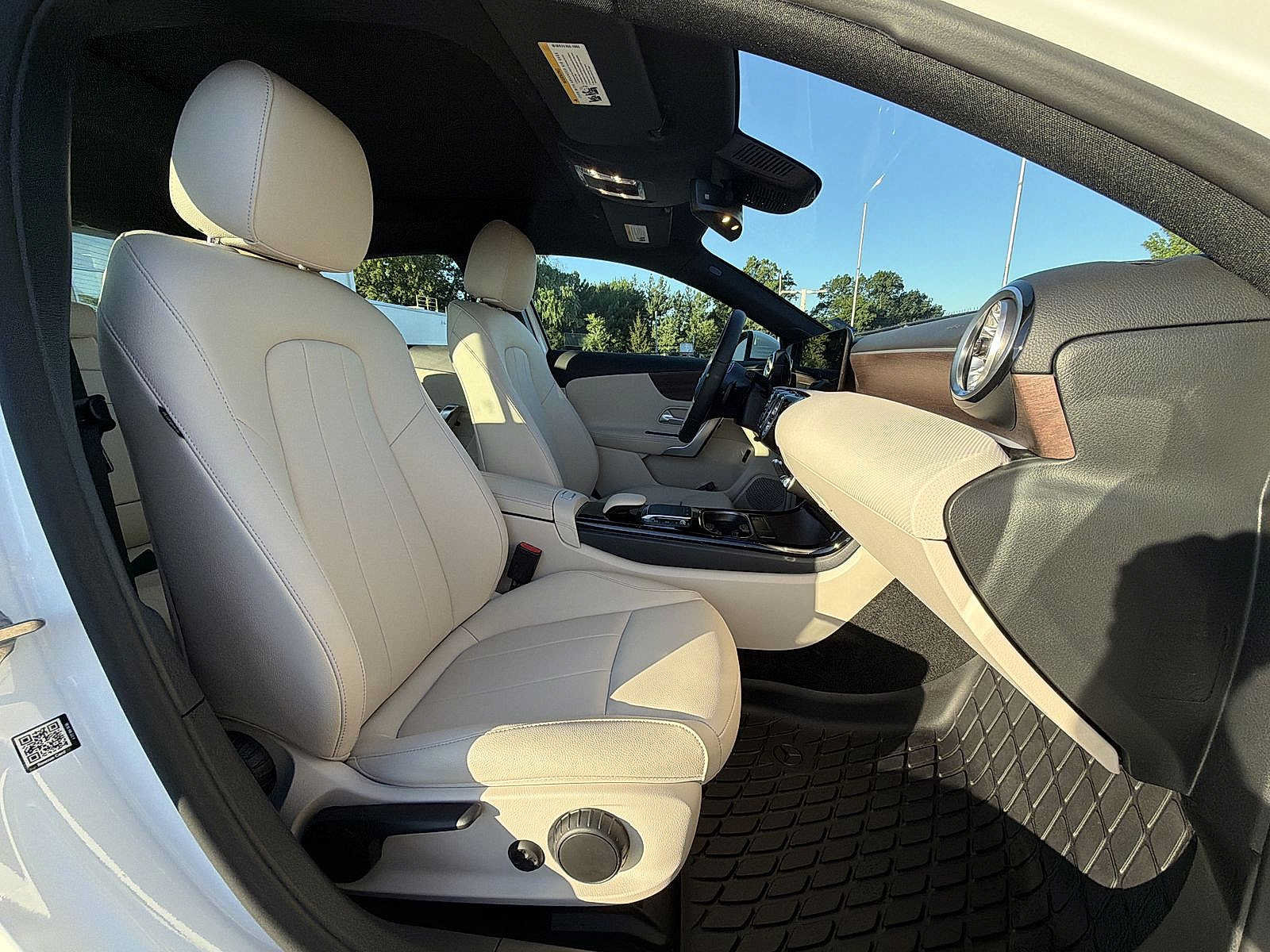 Used 2022 Mercedes-Benz A 220 4MATIC image 22