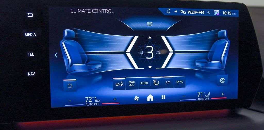 Used 2025 BMW 228i xDrive image 22