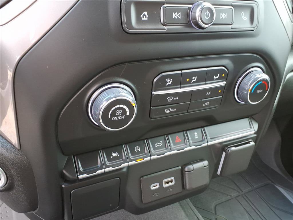 Used 2022 Chevrolet Silverado 1500 Custom image 19