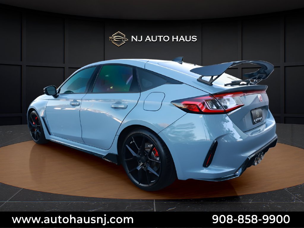 Used 2025 Honda Civic Type R image 9