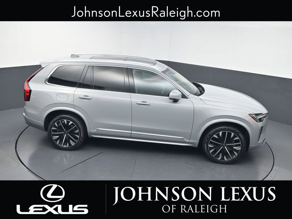 Used 2026 Volvo XC90 B6 Plus w/ Protection Package Premier AWD/4WD image 28