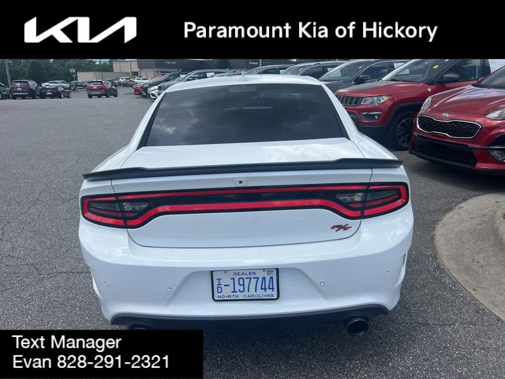 Used 2017 Dodge Charger R/T Scat Pack w/ Dynamics Package RWD image 4