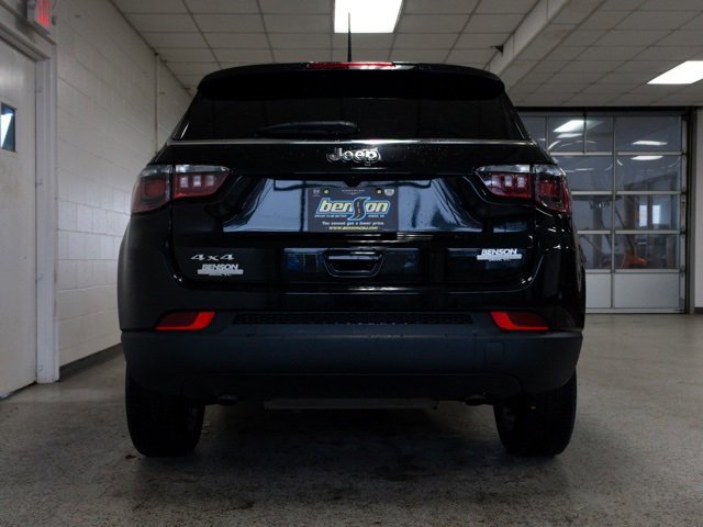 Certified 2025 Jeep Compass Sport image 4