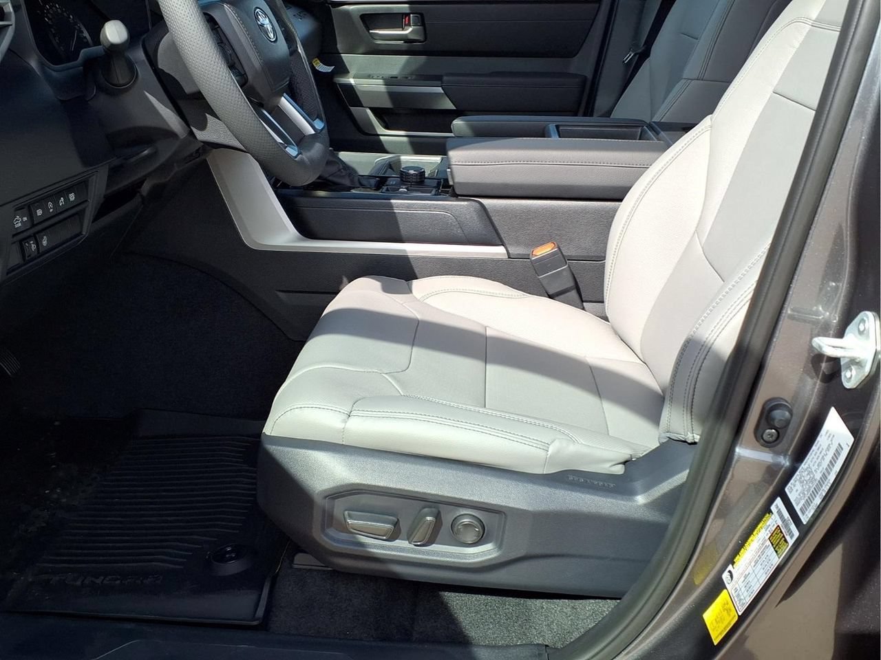 New 2026 Toyota Tundra SR5 w/ SR5 Premium Package AWD/4WD image 12