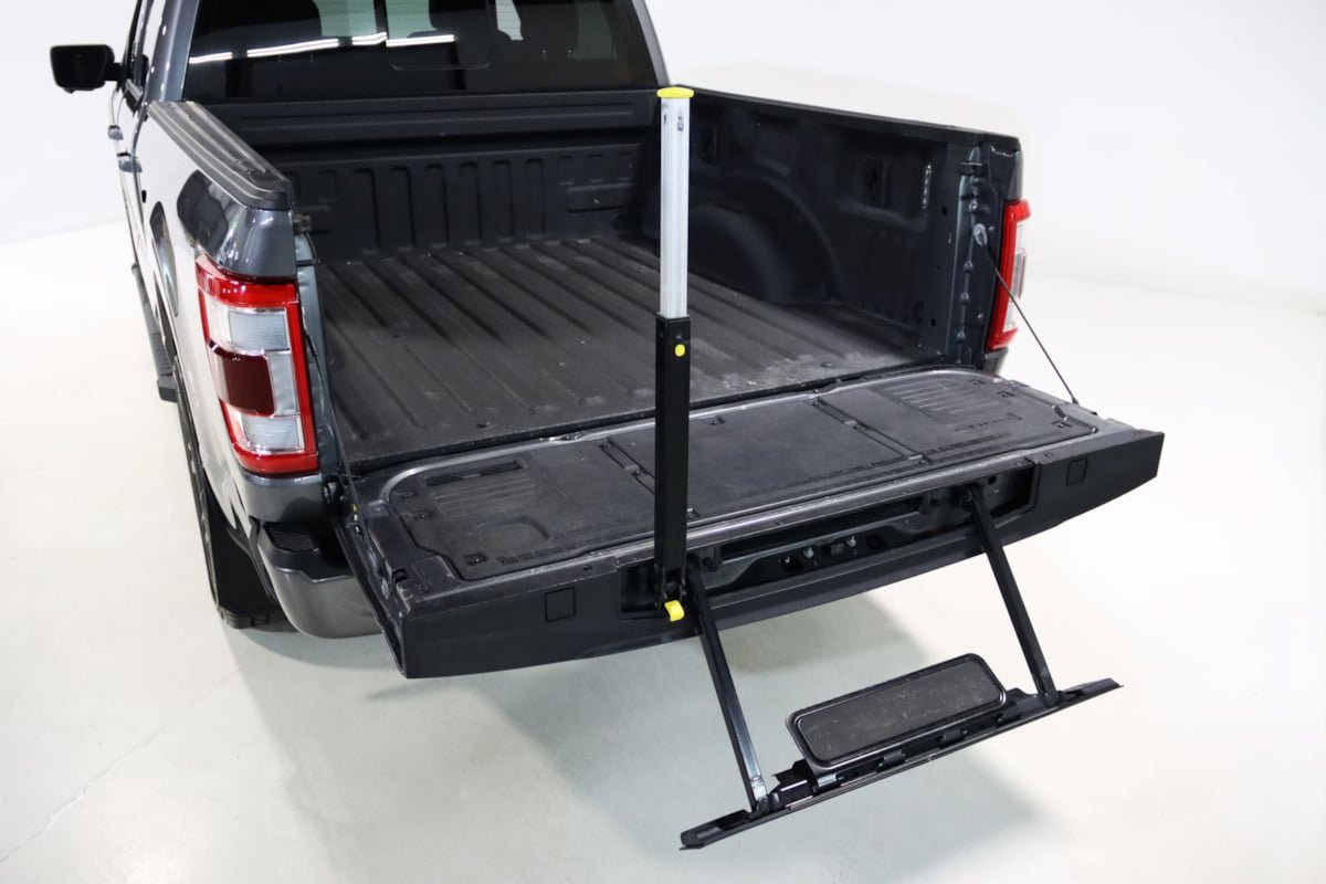Used 2021 Ford F150 Lariat w/ Equipment Group 502A High AWD/4WD image 17