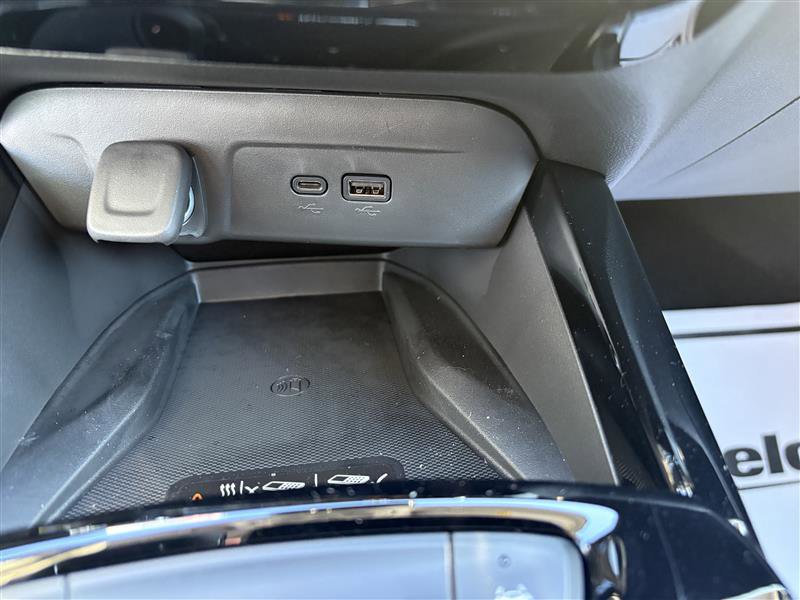 New 2026 Chevrolet Trax ACTIV w/ Sunroof Package FWD image 17