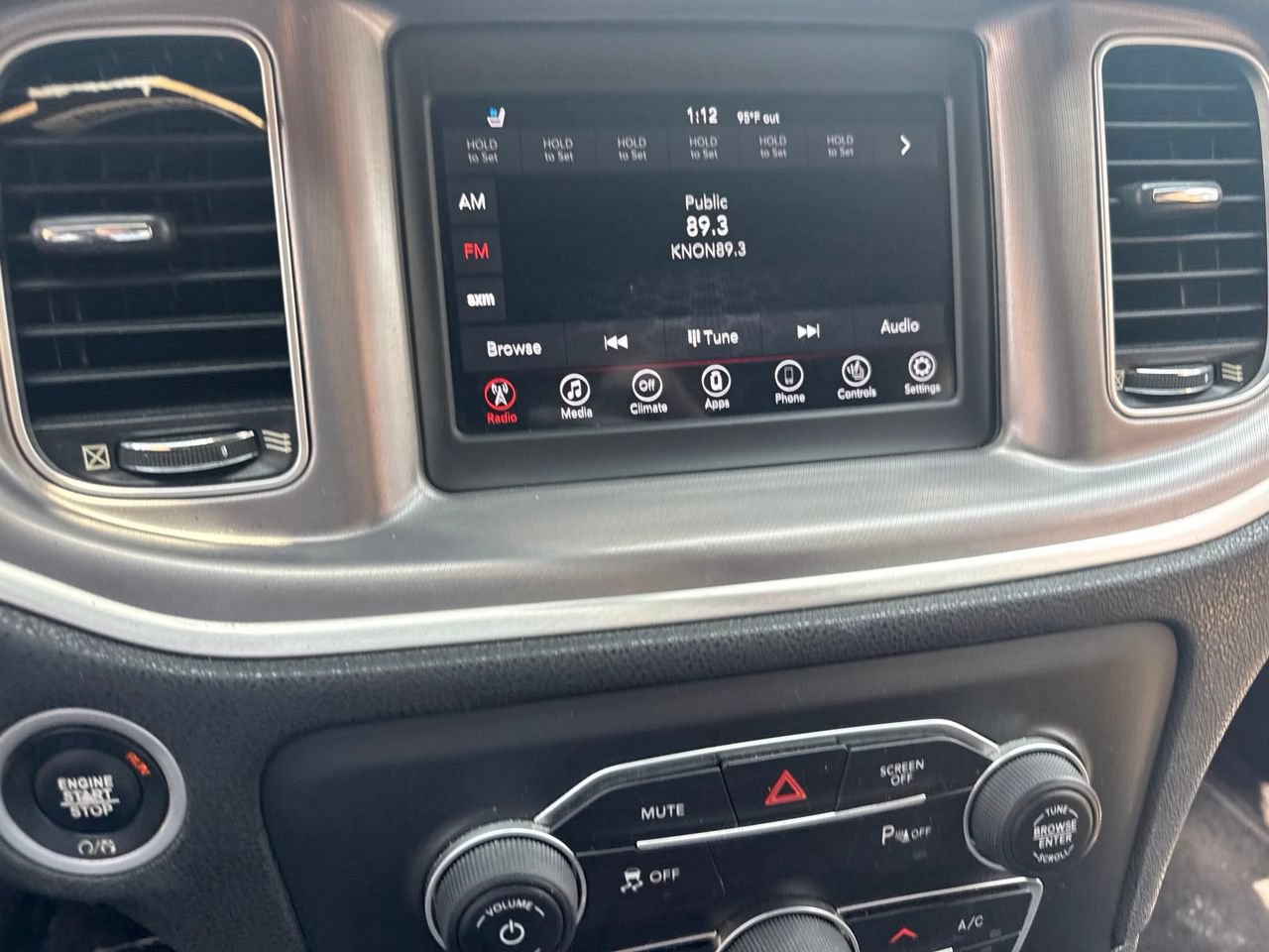 Used 2019 Dodge Charger SXT w/ Leather Interior Group RWD image 13