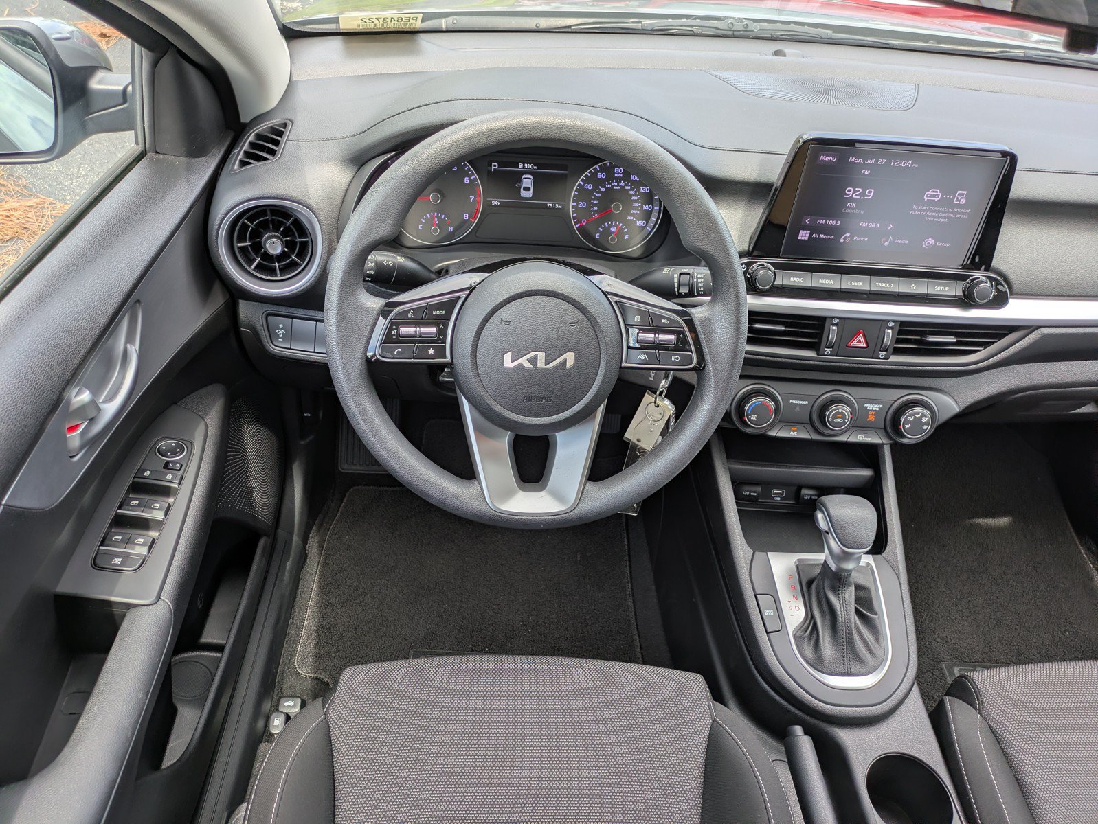 Certified 2023 Kia Forte LXS FWD image 12