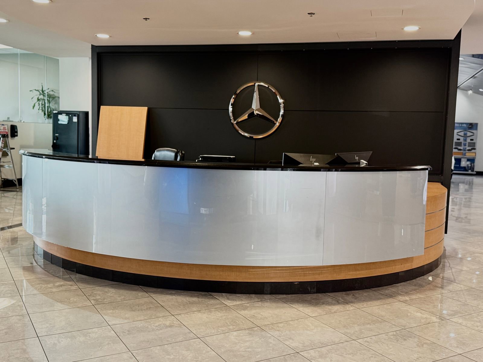 Used 2023 Mercedes-Benz EQE 350+ SUV image 9