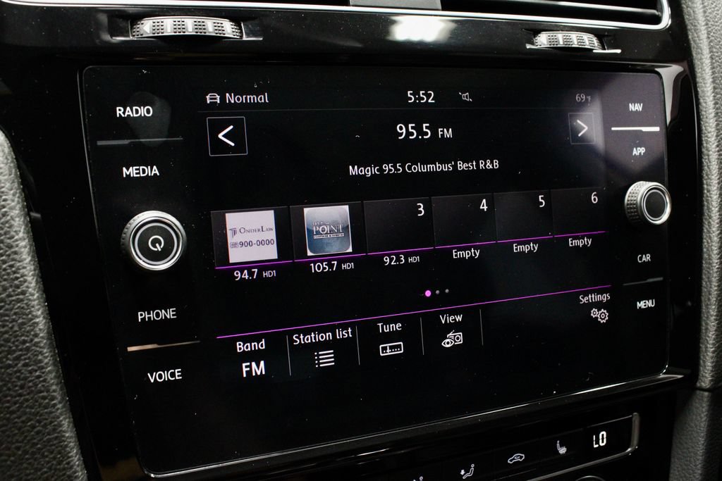 Used 2019 Volkswagen Golf R 4-Door AWD/4WD image 3