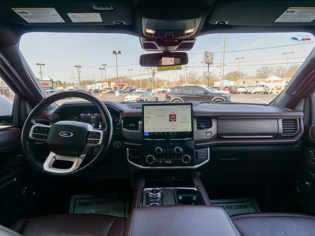 Used 2024 Ford Expedition Max Limited image 18